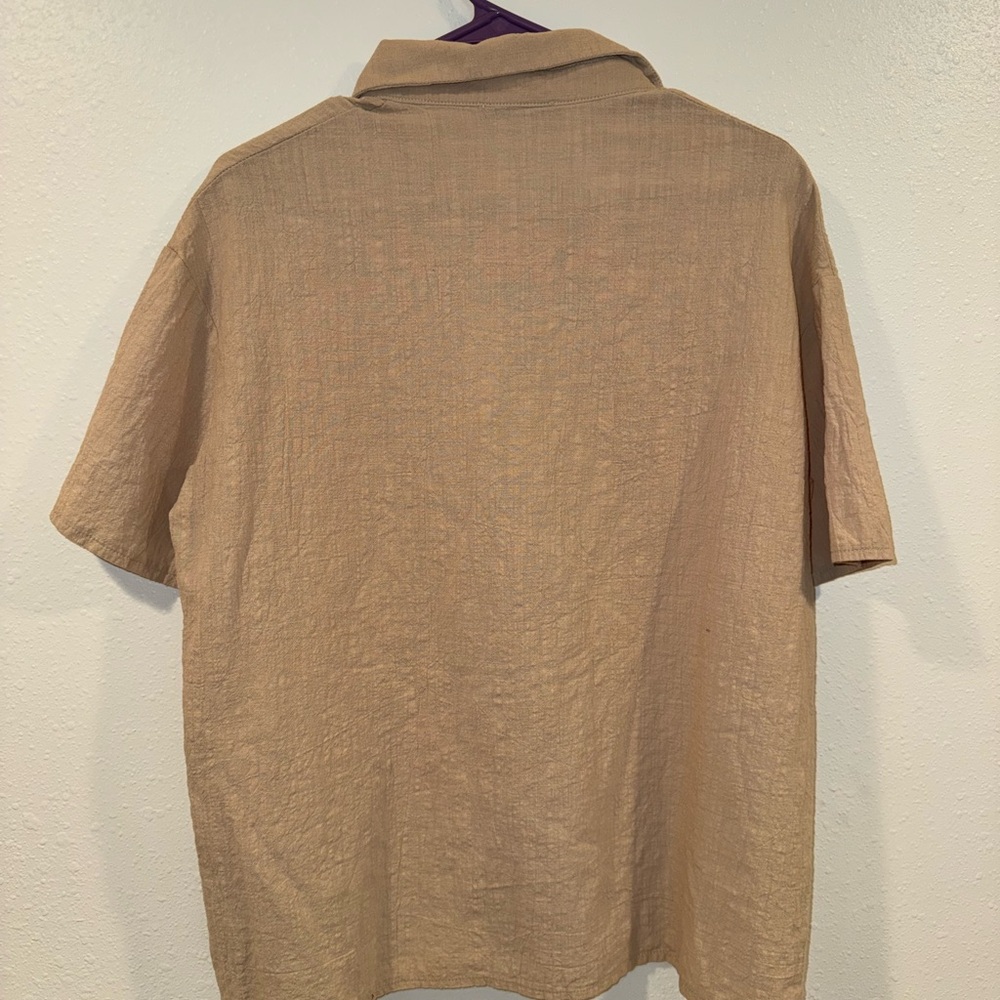 Button up - Picture 2 of 2